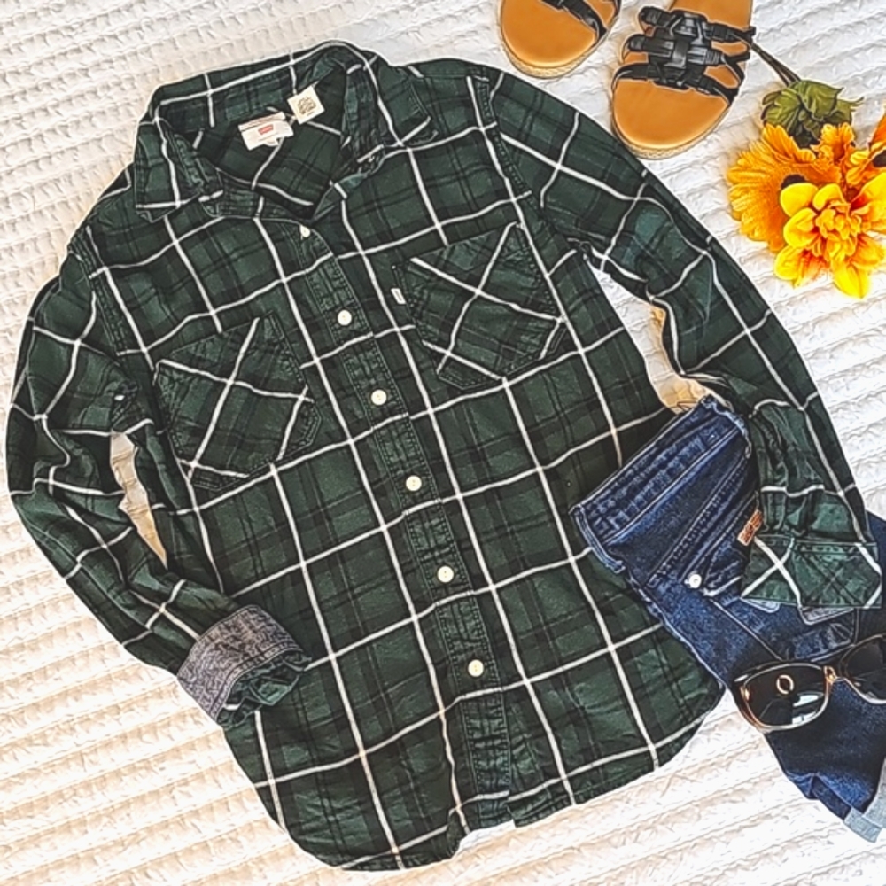 Levi's Green and White Plaid Button-Down Shirt